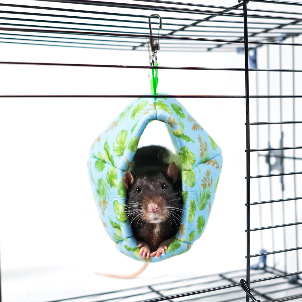 Гамак Для Грызунов И Хорьков Bambini (Бамбини) Pets Мяч Регби Подвесной Из Фетра 18*13*13см