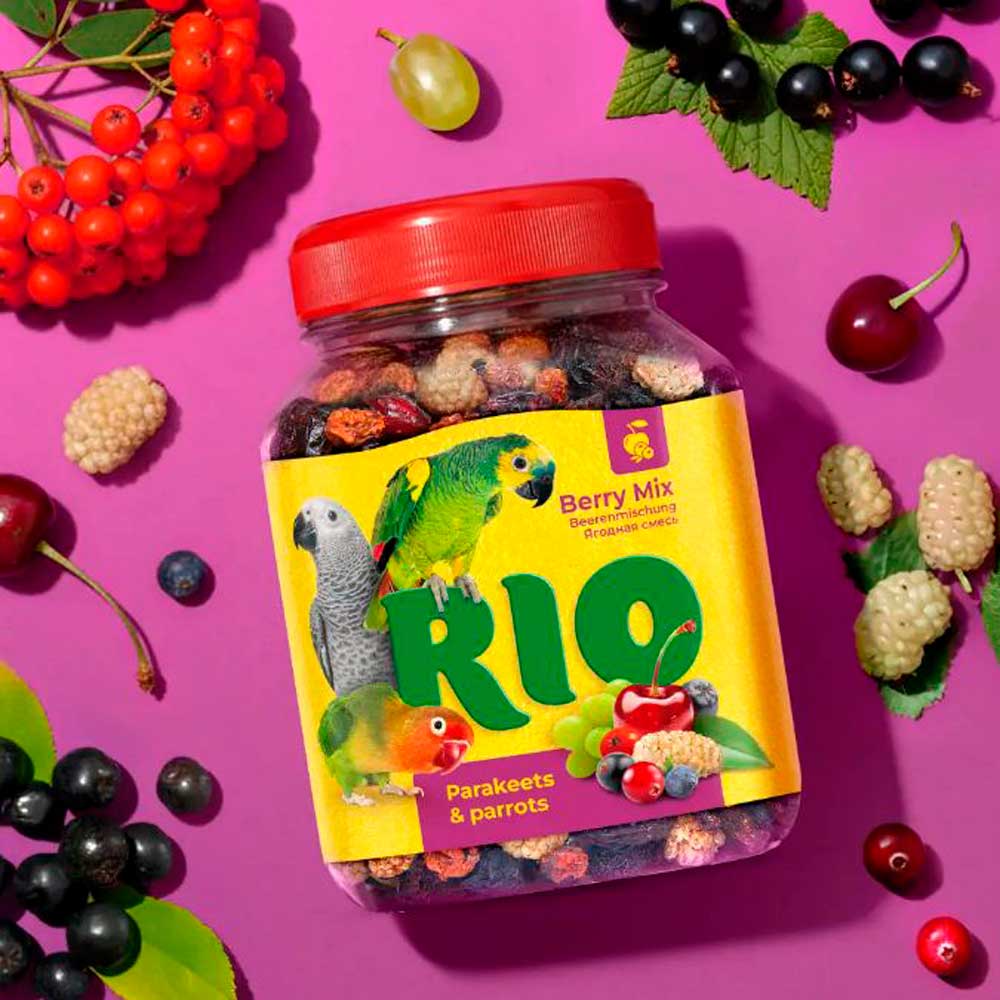 Лакомство Rio (Рио) Для Средних и Крупных Попугаев Ягодная Смесь 190г